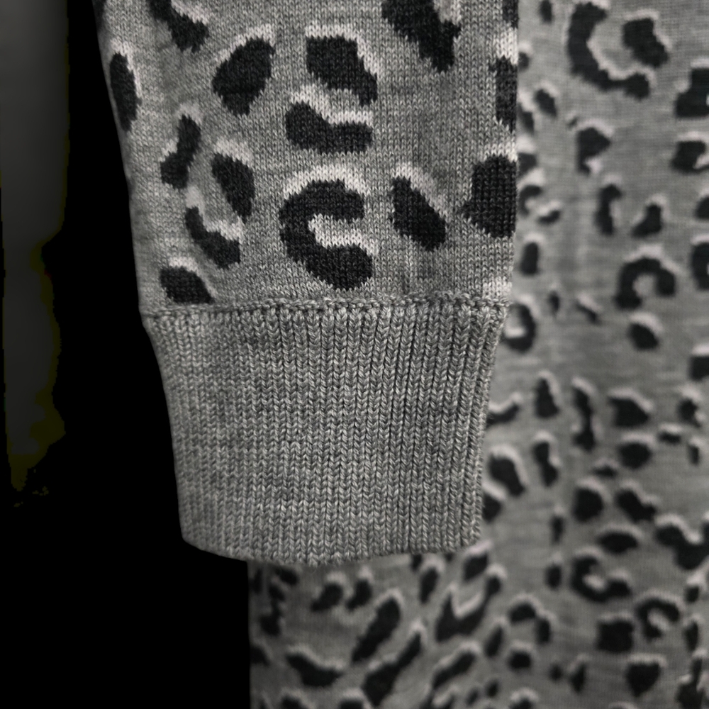 LOFT PETITES LARGE GREY BLACK AND WHITE SWEATER DRESS - Picture 4 of 6